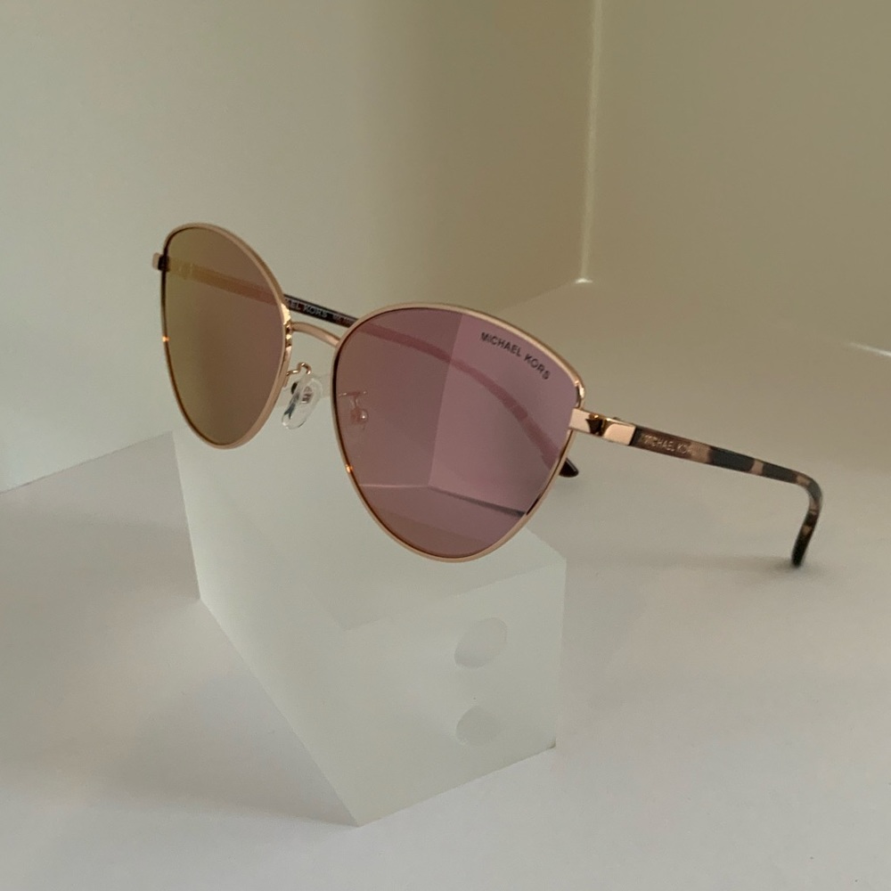 Michael Kors Cloud Nine Pink Mirrored CatEye NWT